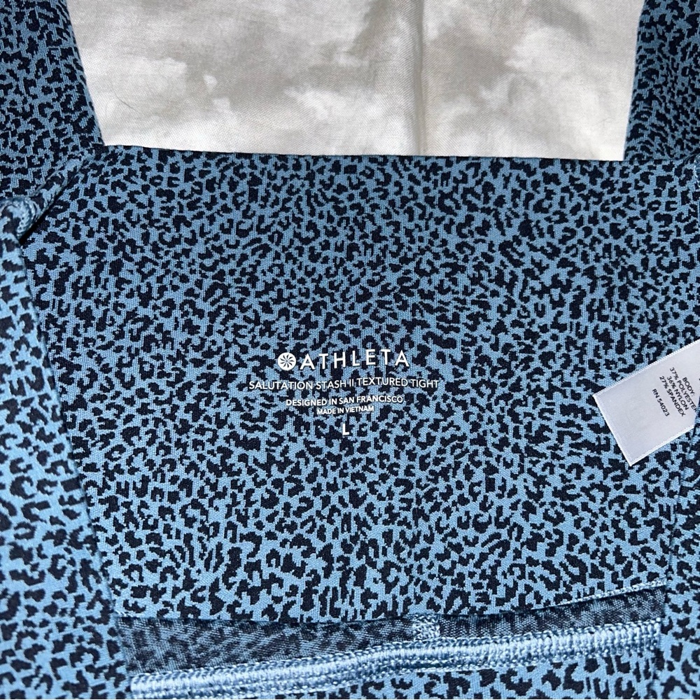 Athleta Salutation Stash II Textured Tights - Picture 3 of 5